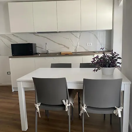 Al Gallo Con Terrazzo Apartment